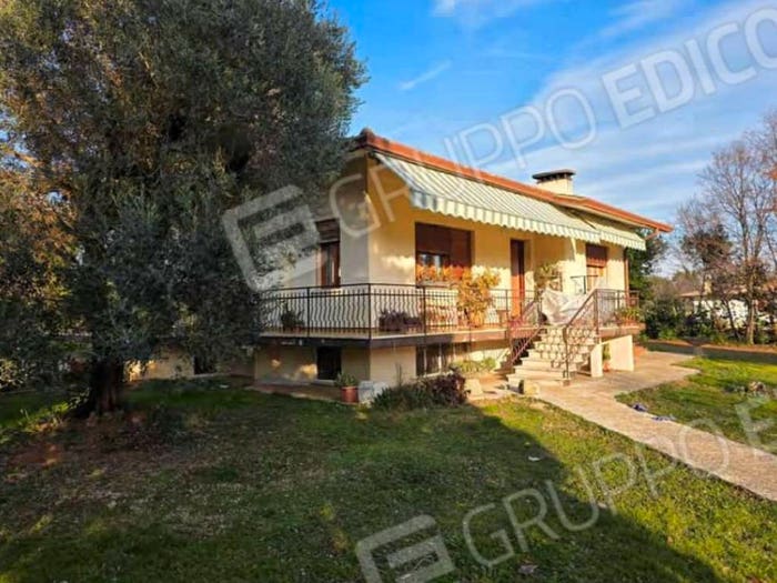 Casa con 6 locali in vendita in Via dei gastaldoni, Centro, Volpago del Montello