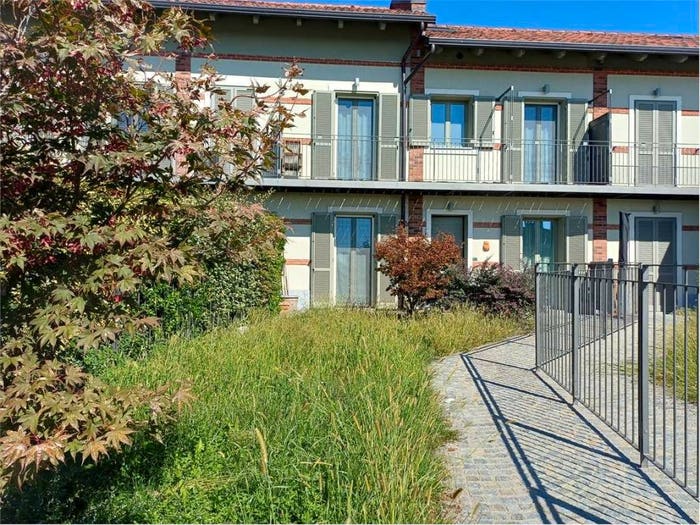 Casa con 5 locali in vendita in Robassomero