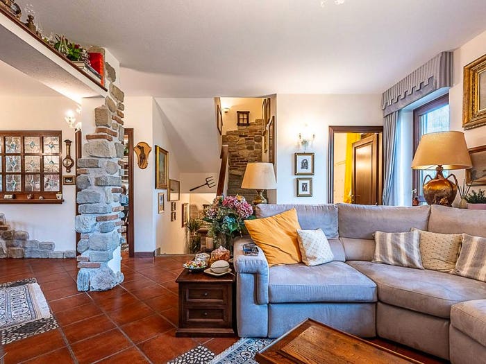 Casa con 6 locali in vendita in Via Merlino, Sangano