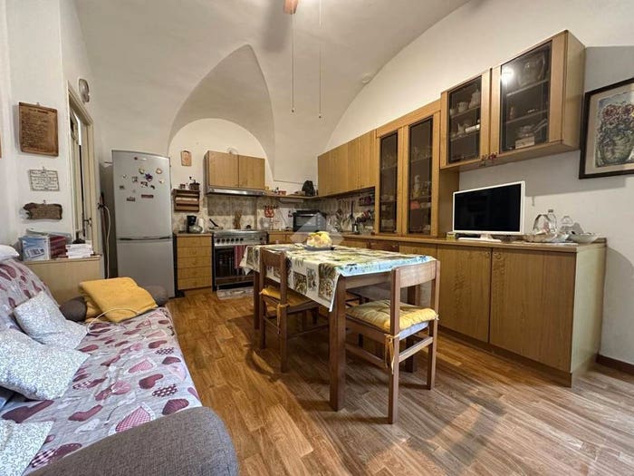Appartamento trilocale in vendita in Vicolo basso, Dolceacqua