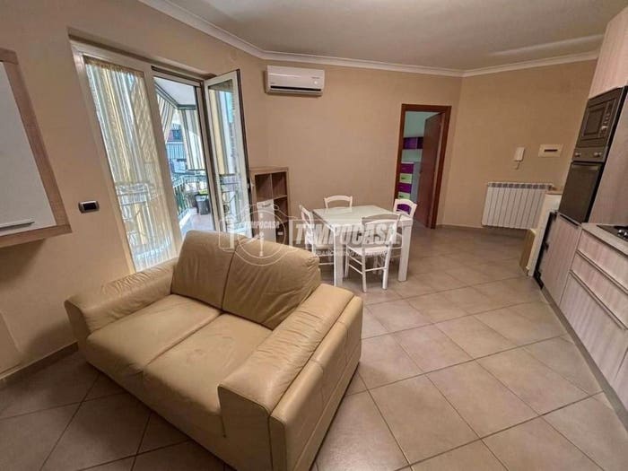 Appartamento trilocale in vendita in Via Antica Giardini, Giardini Oasi Sacro Cuore, Giugliano in Campania