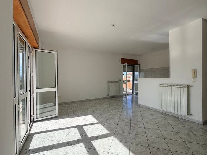 Appartamento quadrilocale in vendita in Via Alcide De Gasperi, Apice