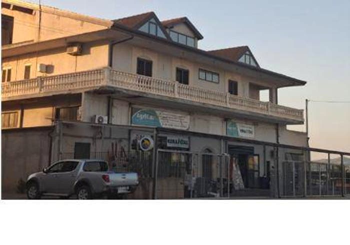 Appartamento con 5 locali in vendita in Via caporale pietro pennisi, Giumarra, Castel di Iudica