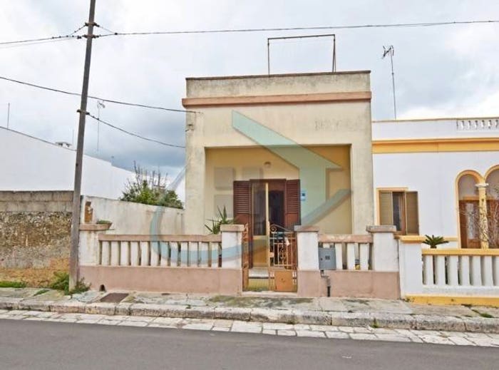 Casa quadrilocale in vendita in Via Adua, Centro, Castrignano del Capo