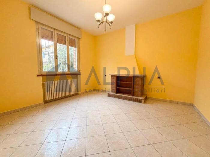 Appartamento trilocale in vendita in Via Piave, Godo, Russi