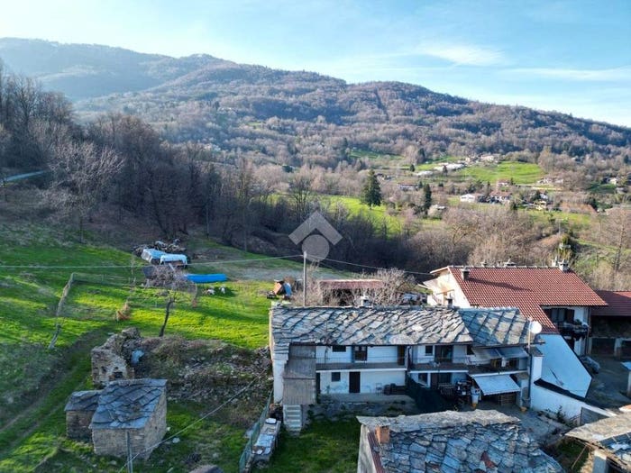 Casa quadrilocale in vendita in Via Garigo, Bagnolo Piemonte