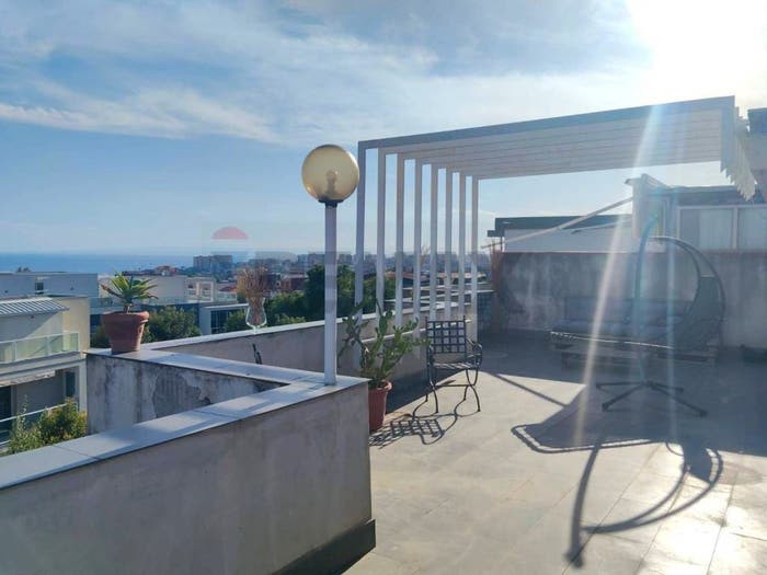 Appartamento con 5 locali in vendita in Viale Angelo Vasta, Cannizzaro, Catania