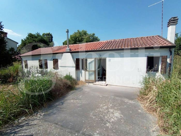 Casa quadrilocale in vendita in Cavarzere via Ca' Labia, Centro, Cavarzere