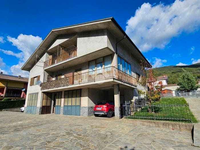 Casa con 6 locali in vendita in Via Sandro Botticelli, Villar Perosa