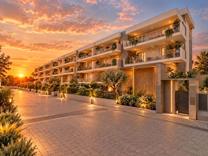 Appartamento quadrilocale in vendita in Via Pianello del Lario, Valle Muricana, Roma