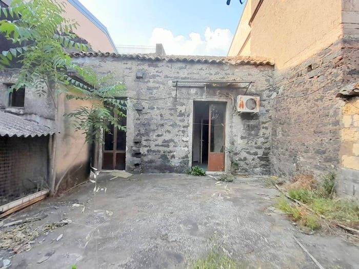 Casa trilocale in vendita in Via Traversa, Centro, Belpasso
