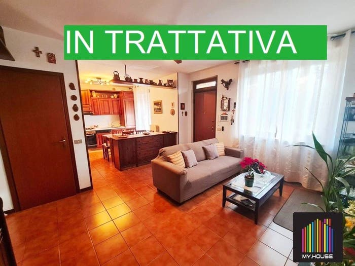 Appartamento trilocale in vendita in Via Monte Nero, Centro, Jerago con Orago