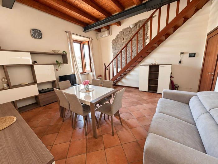 Appartamento trilocale in vendita in Via Sacchi, Sacrario Piazza della Rocca, Viterbo