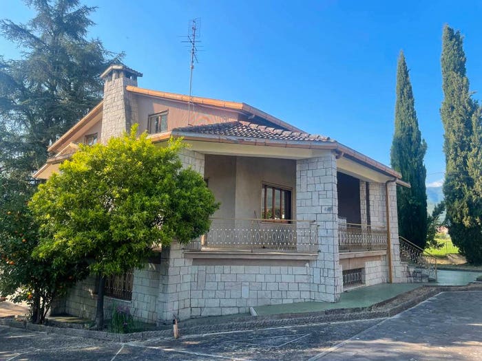 Casa quadrilocale in vendita in Via Pezzogrande, Centro, Sant'Elia Fiumerapido