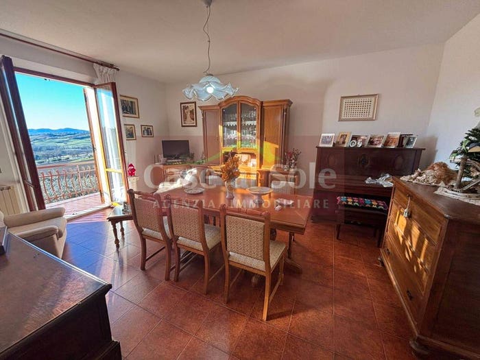 Casa con 6 locali in vendita in Via Giuseppe Garibaldi, Centro, Mondavio