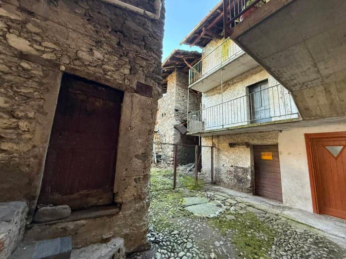 Casa trilocale in vendita in Via Neresina, Regoledo, Cosio Valtellino