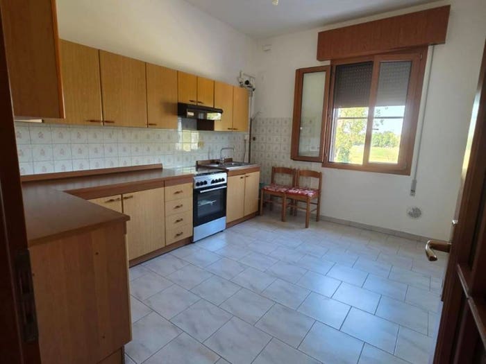 Appartamento trilocale in vendita in Via Vicenza, Pontelagoscuro, Ferrara