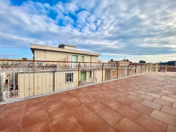Appartamento con 6 locali in vendita in emilio balletti, Centro, Albenga