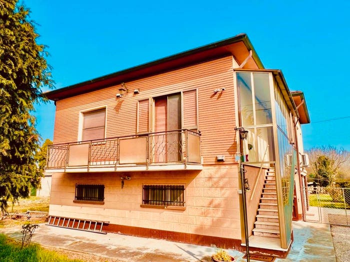 Casa con 6 locali in vendita in Via Massafiscaglia, Contrapò Villanova, Ferrara