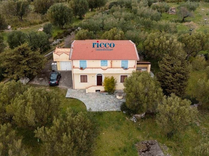 Casa con 5 locali in vendita in SP, Camerota