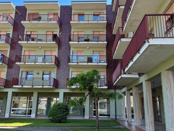 Appartamento trilocale in vendita in Via Fossano, Centro, Carmagnola