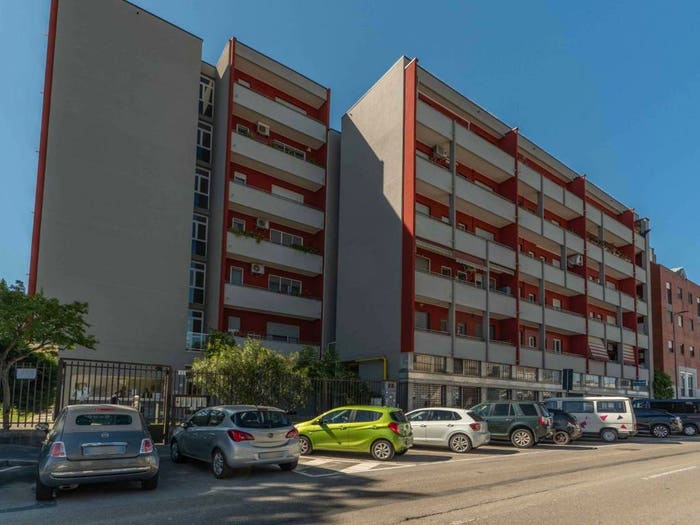 Appartamento bilocale in vendita in Via Simone Martini, Famagosta, Milano