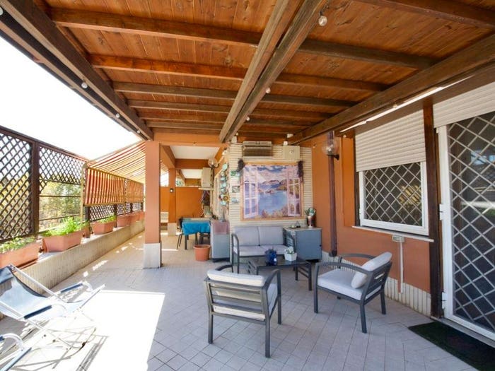 Casa quadrilocale in vendita in Ostia Ponente, Roma