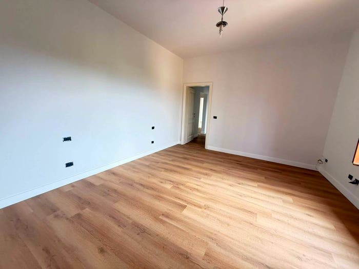 Appartamento trilocale in vendita in Via Pistoiese, Brozzi, Firenze