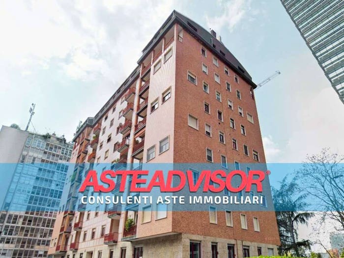 Appartamento con 6 locali in vendita in Via Emilio Cornalia, Melchiorre Gioia, Milano