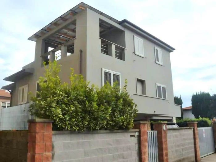 Casa con 6 locali in vendita in via Vico, Cecina Centro, Cecina