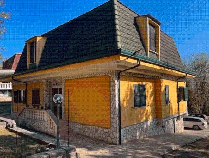 Casa con 6 locali in vendita in Via Piccola Fiuggi, Alatri