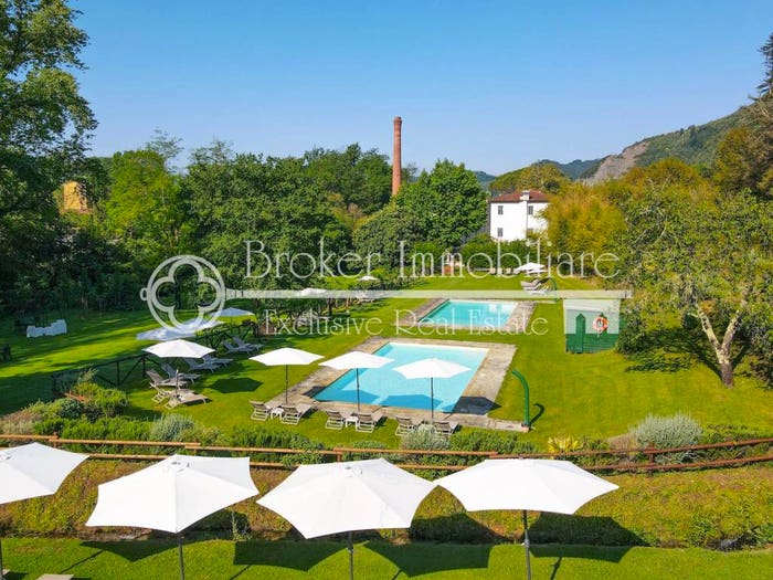 Casa con 6 locali in vendita in Via dei Cocciorini, Camaiore Paese, Camaiore