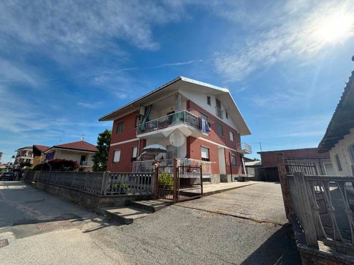 Appartamento trilocale in vendita in Via Scarnafigi, Centro, Moretta