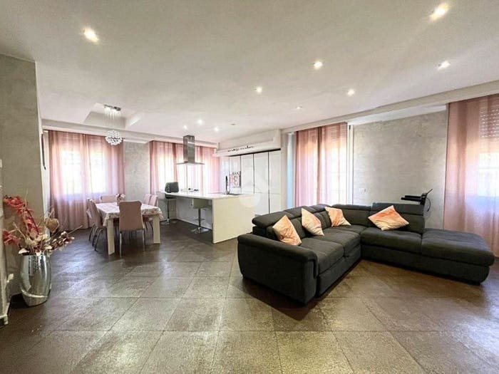 Appartamento quadrilocale in vendita in Via Roma, Sant'Angelo In Lizzola, Vallefoglia