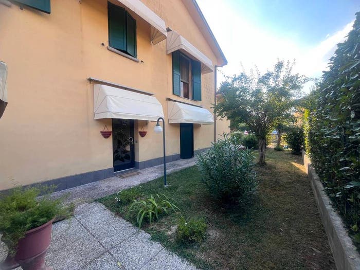 Casa con 6 locali in vendita in Via Monchio, Centro, Finale Emilia