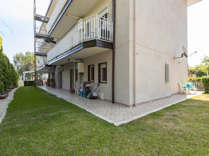 Appartamento con 6 locali in vendita in Via Litteri, Aci Trezza, Aci Castello