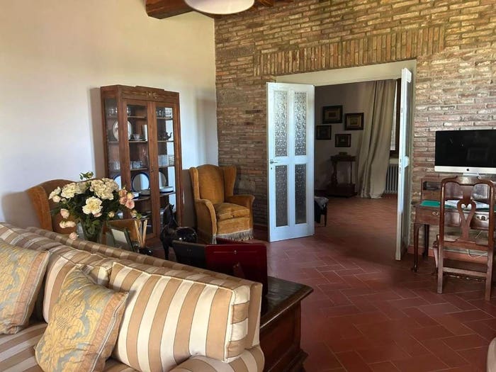Casa con 6 locali in vendita in Castelfranco di Sotto
