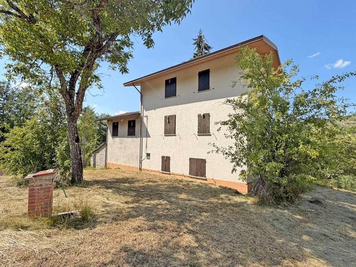 Casa con 6 locali in vendita in Località Le Moline, Le Moline, Farini