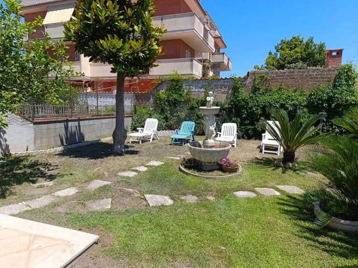 Appartamento trilocale in vendita in Via Bologna, Marina di Ardea, Ardea