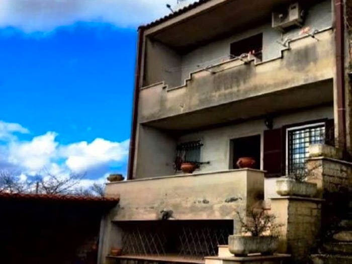 Casa con 6 locali in vendita in Via Civita Castellana No Number, Centro, Castel Sant'Elia
