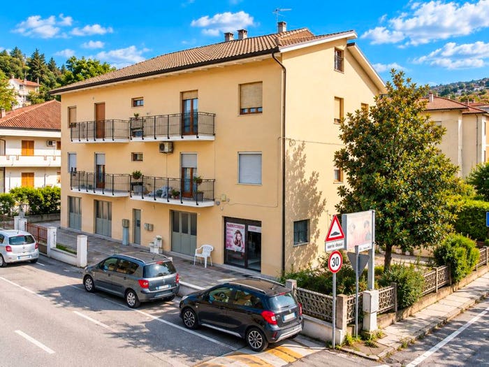 Appartamento quadrilocale in vendita in Via Carlo de Dominicis, Campiglione, Fermo