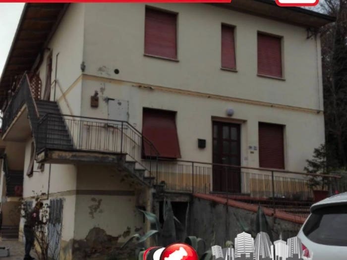 Appartamento quadrilocale in vendita in Via San Salvatore Bucine AR Italia, Centro, Bucine