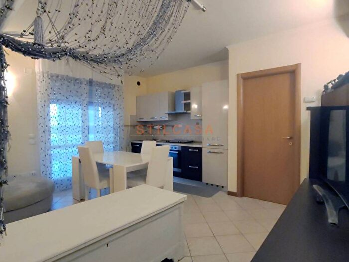 Appartamento quadrilocale in vendita in Baia Flaminia, Pesaro