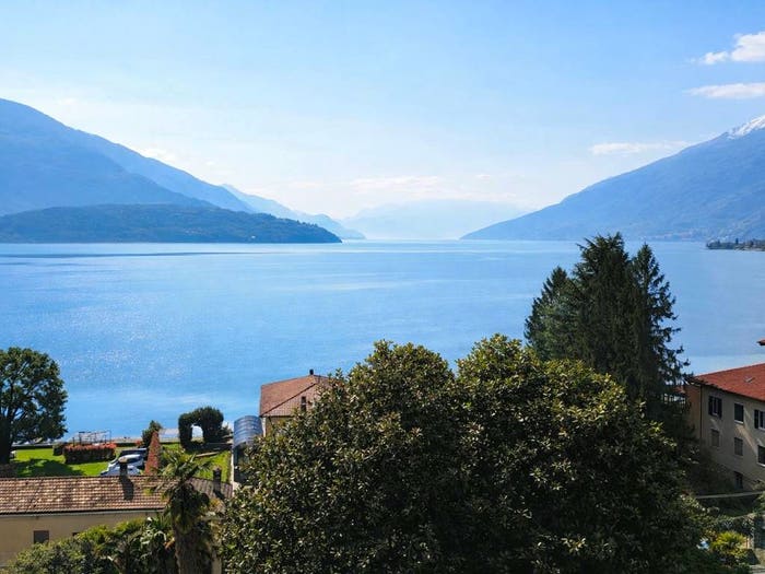 Appartamento trilocale in vendita in Via Oliva, Centro, Domaso