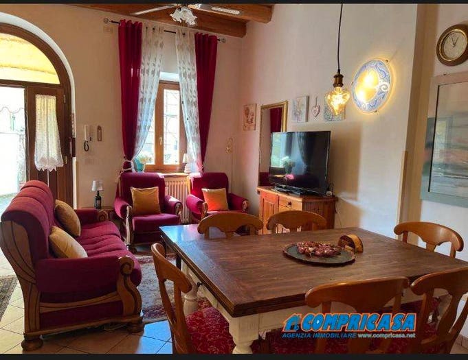 Casa con 6 locali in vendita in Centro, Bardolino