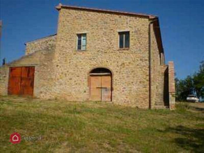 Casa con 6 locali in vendita in Manciano