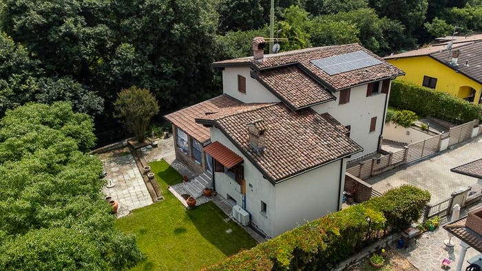 Casa quadrilocale in vendita in Via Bellaria, Lambrinia, Chignolo Po