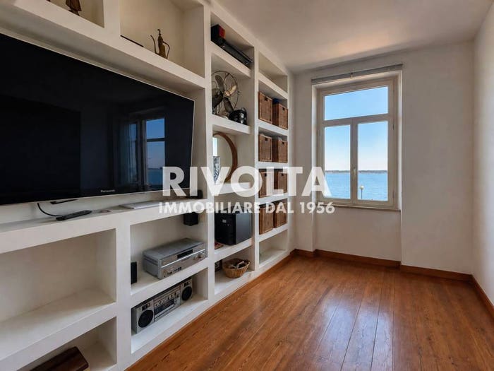 Appartamento trilocale in vendita in Via Mura di Ponente, Centro, Orbetello