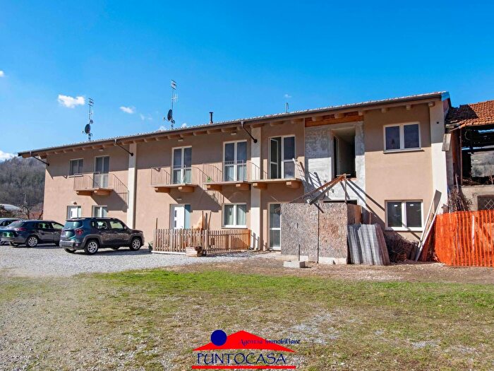 Casa quadrilocale in vendita in Via Roma, Rossana