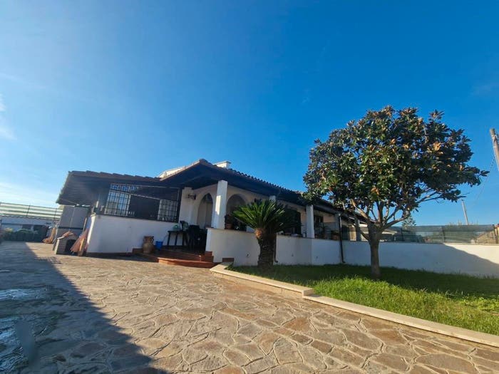 Casa bilocale in vendita in Via Gubbio, Nuova Florida, Ardea